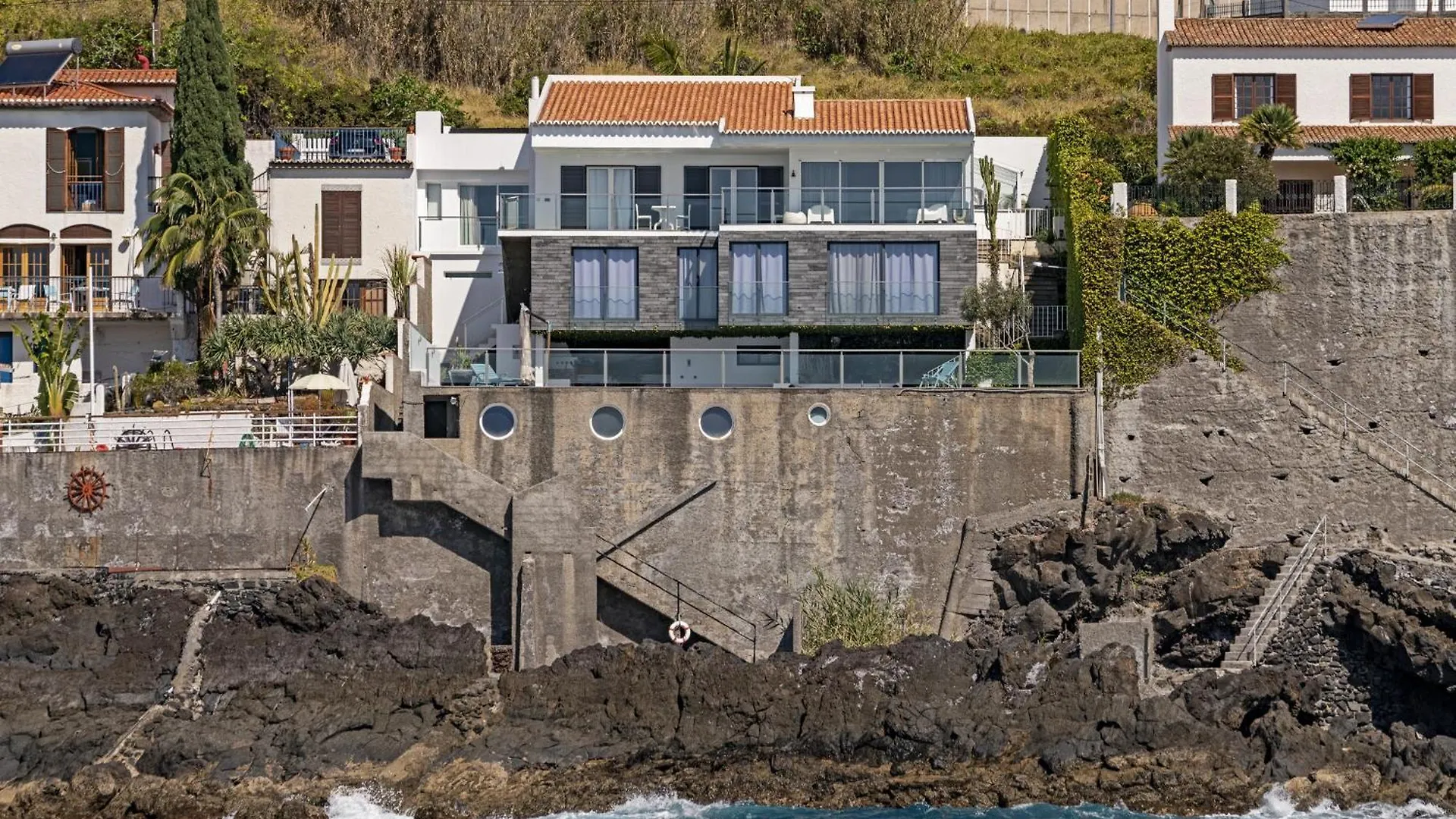 Beach House - By Wehost Santa Cruz  Holiday home